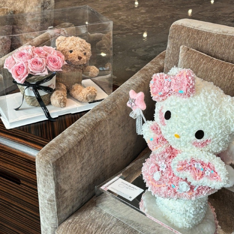 Cute Hello Kitty Preserved Flower Cute Hello Kitty Preserved Flower