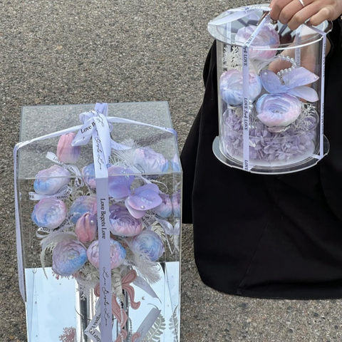 Acrylic Small Hug Bucket Rose Preserved Flower