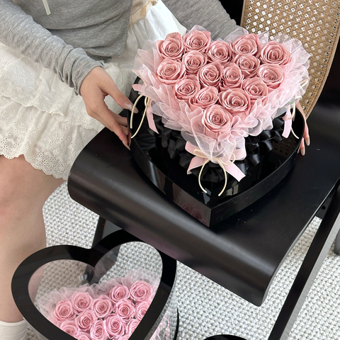 Creative Heart Flower Box Eternal Flower Bouquet Finished Product for Girlfriend's Birthday And Valentine's Day