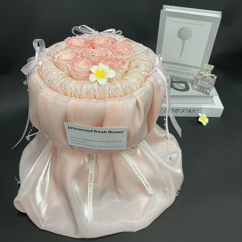 Hugging Bucket Rose Bouquet Preserved Flower