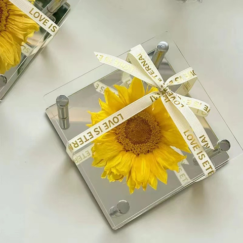 Single Sunflower Small Square Box Preserved Flower