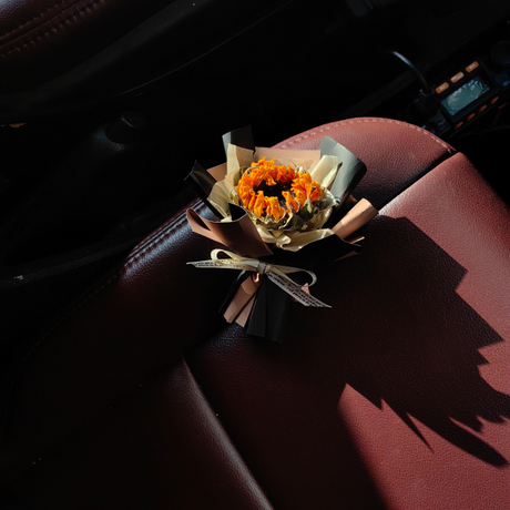 Mini Car Mounted Sunflower Flower Bouquet Air Outlet Decoration Eternal Flower Keychain Home Decoration