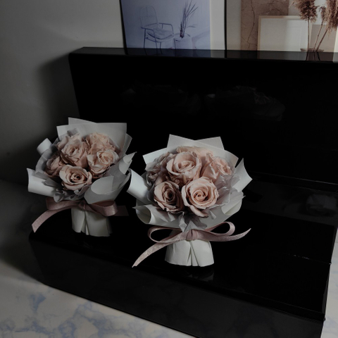 Small Eternal Rose Bouquet Mini Car Air Outlet Decoration Interior Ornament Handheld Gift Birthday Gift
