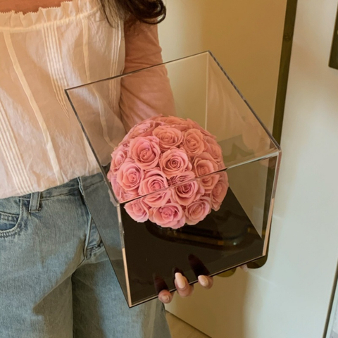 Square Box Hug Bucket Series Rose Preserved Flower